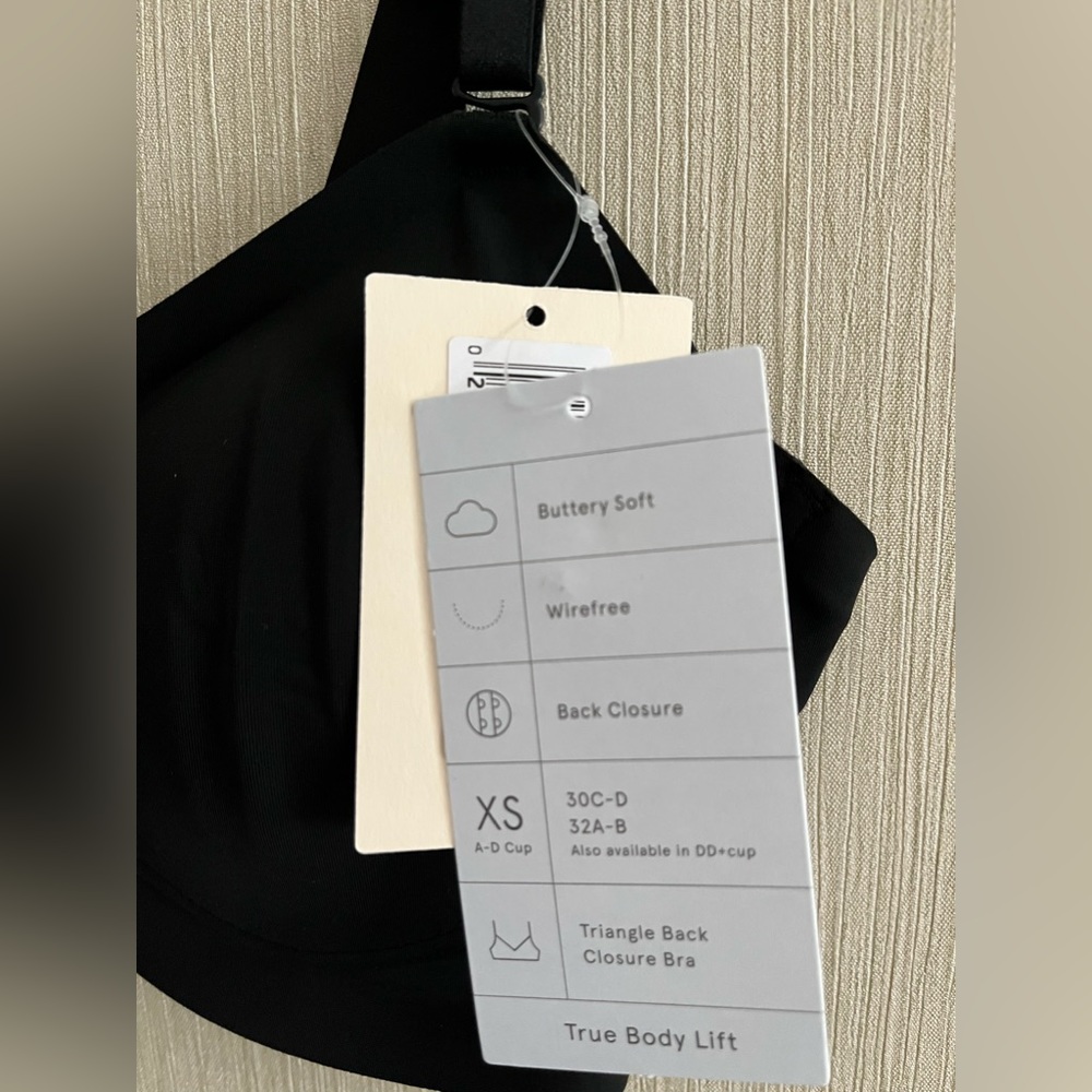 True&Co. Super Soft and Silky Laser-cut Tech Sealed Removable Pads No Lines Bra - Picture 4 of 8